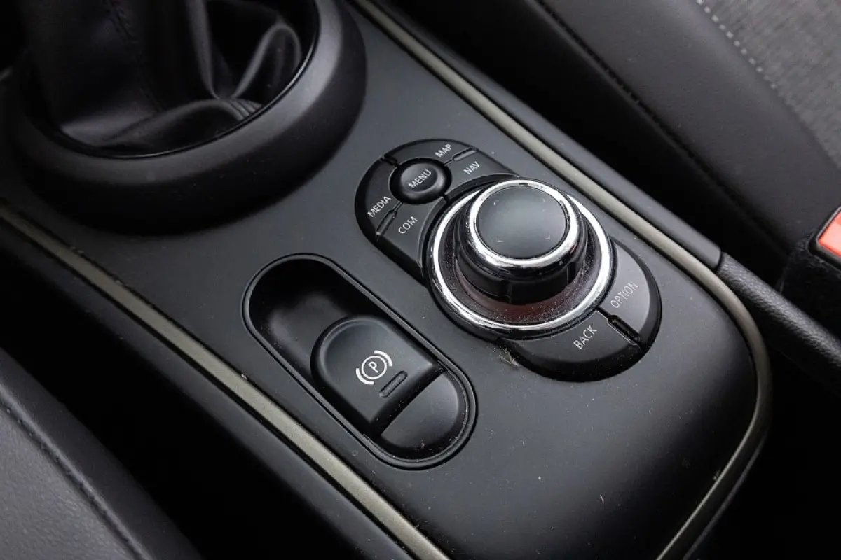 1.5 Cooper ALL4 | Half LEDER | Head-Up | CAMERA | Full LED | PHEV