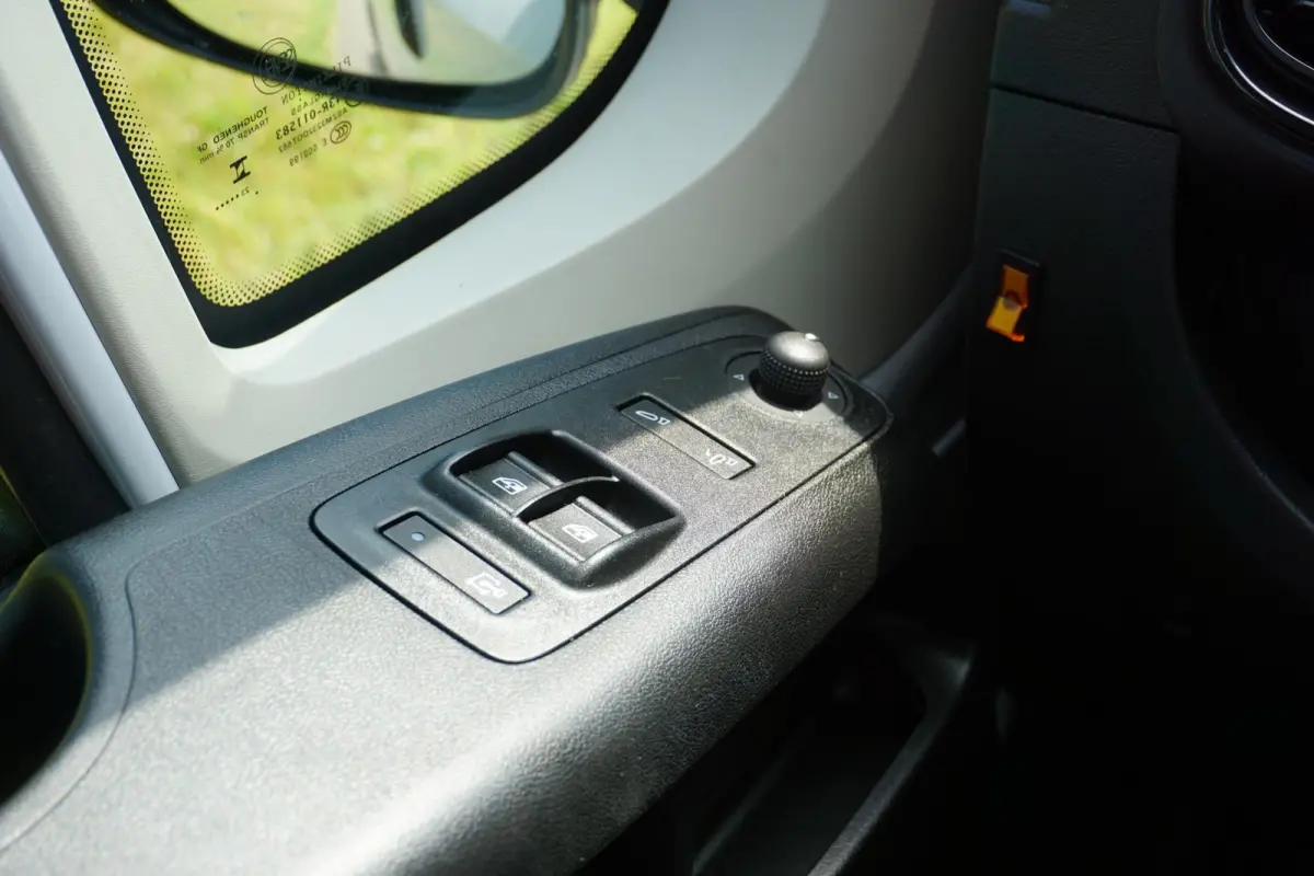 2.2 MultiJet 180 L2H2 3.5t Automaat |Adaptive Cruise |Camera en digitale binnenspiegel |Standkachel |2 stoelen |2 airbags |Trekhaak |Stoelverwarming |Parkeersensoren voor en achter
