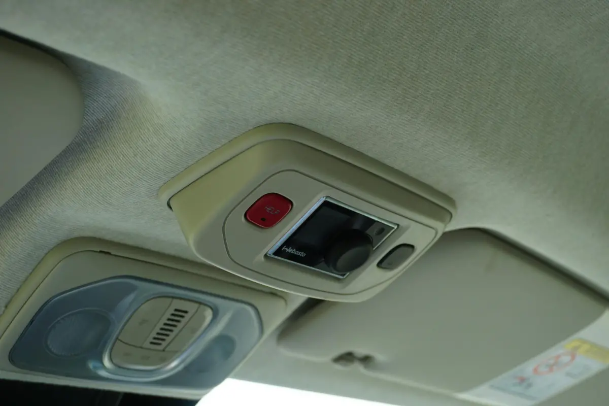 2.2 MultiJet 180 L2H2 3.5t Automaat |Adaptive Cruise |Camera en digitale binnenspiegel |Standkachel |2 stoelen |2 airbags |Trekhaak |Stoelverwarming |Parkeersensoren voor en achter