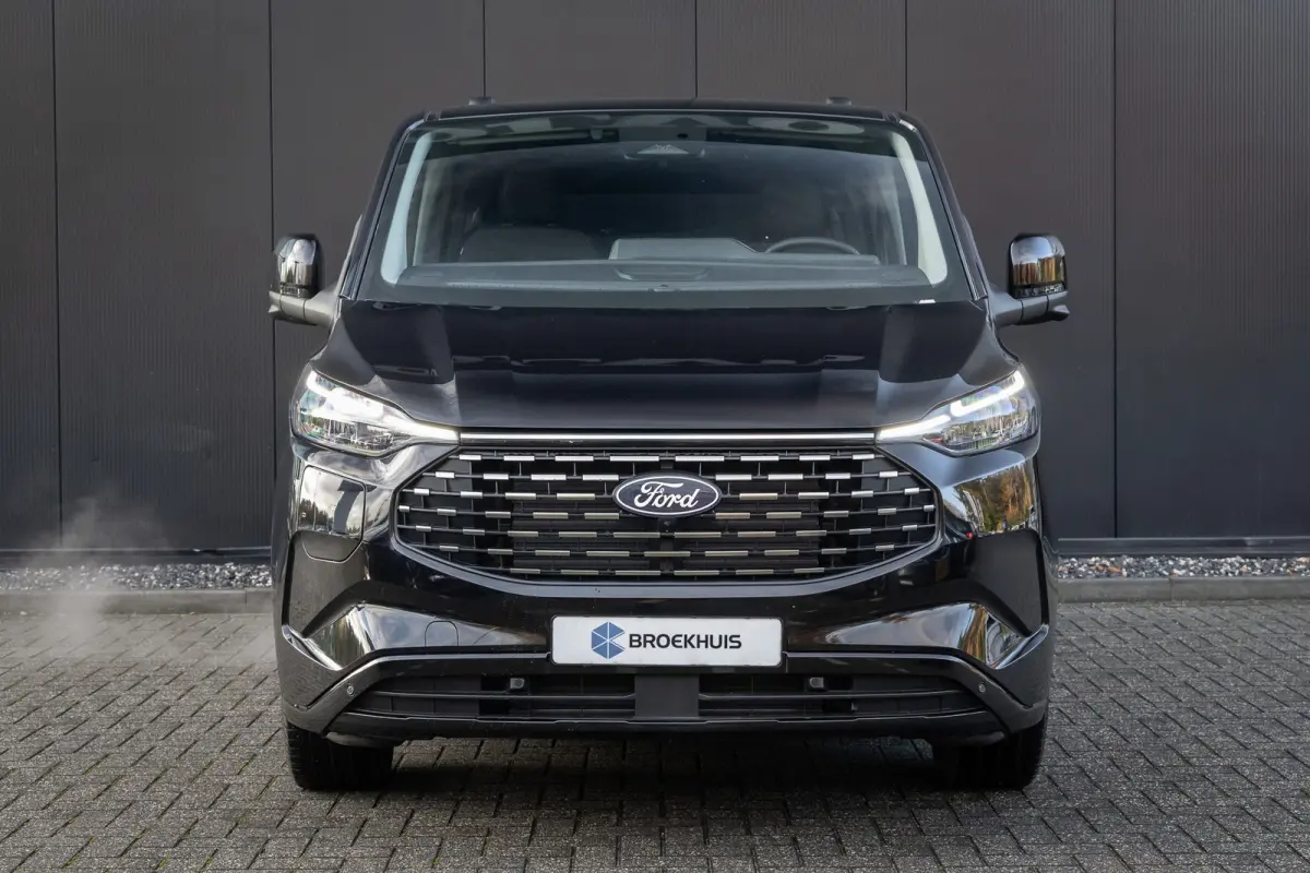 Tourneo Transit Tourneo Custom 340 2.5 PHEV L2H1 Titanium
