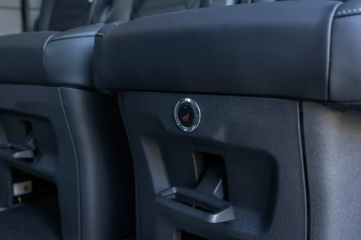 Tourneo Transit Tourneo Custom 340 2.5 PHEV L2H1 Titanium