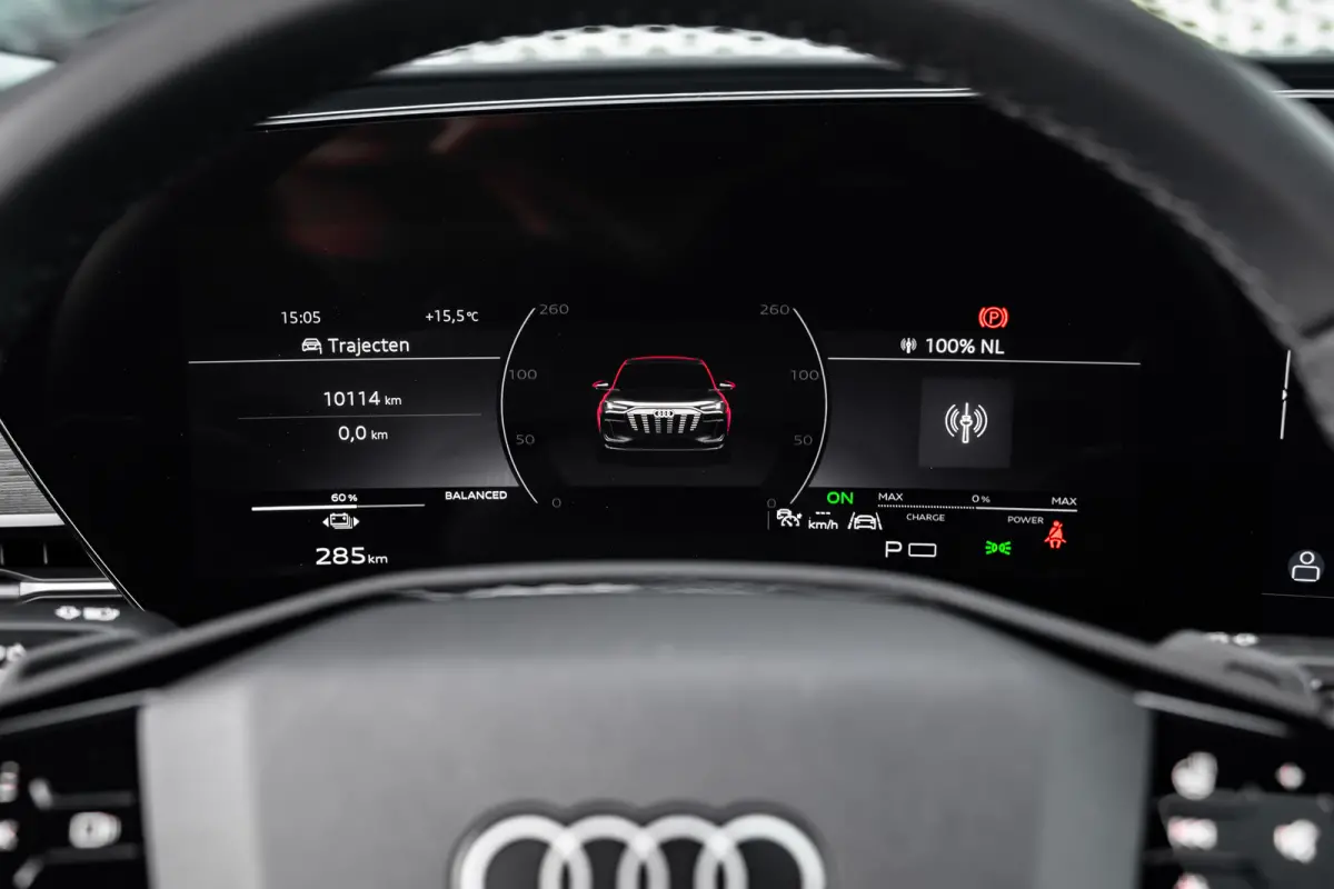 quattro 285 kW | Panoramadak | Trekhaak | Stoelverwarming Voor + Achter | Stuurwielverwarming | | Panoramadak | Trekhaak | Stoelverwarming Voor + Achter | Stuurwielverwarming |