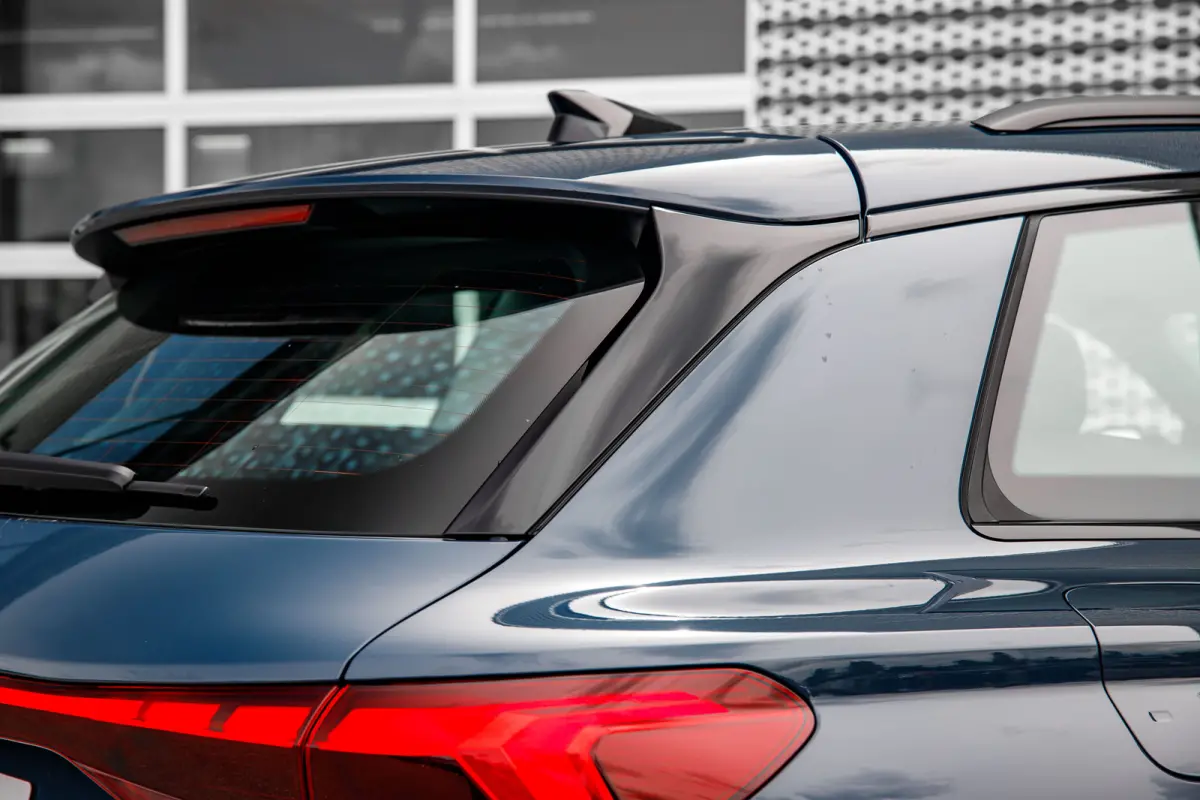 quattro 285 kW | Panoramadak | Trekhaak | Stoelverwarming Voor + Achter | Stuurwielverwarming | | Panoramadak | Trekhaak | Stoelverwarming Voor + Achter | Stuurwielverwarming |