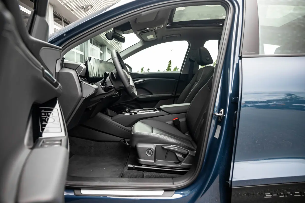 quattro 285 kW | Panoramadak | Trekhaak | Stoelverwarming Voor + Achter | Stuurwielverwarming | | Panoramadak | Trekhaak | Stoelverwarming Voor + Achter | Stuurwielverwarming |