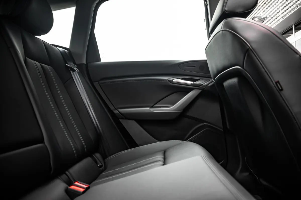 quattro 285 kW | Panoramadak | Trekhaak | Stoelverwarming Voor + Achter | Stuurwielverwarming | | Panoramadak | Trekhaak | Stoelverwarming Voor + Achter | Stuurwielverwarming |