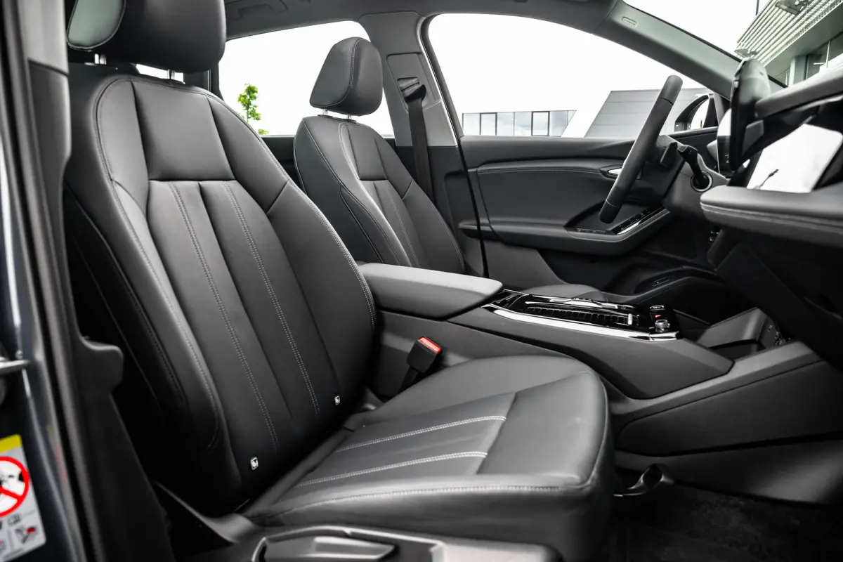 quattro 285 kW | Panoramadak | Trekhaak | Stoelverwarming Voor + Achter | Stuurwielverwarming | | Panoramadak | Trekhaak | Stoelverwarming Voor + Achter | Stuurwielverwarming |