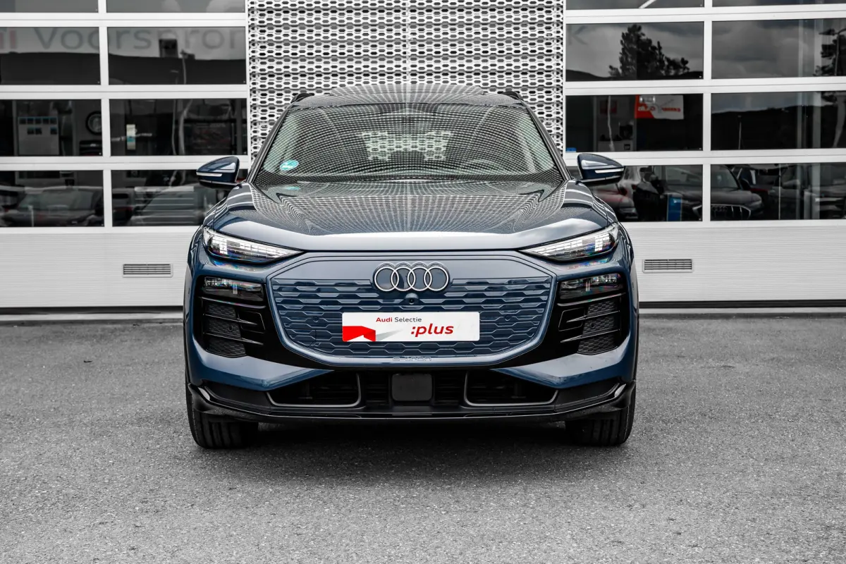 quattro 285 kW | Panoramadak | Trekhaak | Stoelverwarming Voor + Achter | Stuurwielverwarming | | Panoramadak | Trekhaak | Stoelverwarming Voor + Achter | Stuurwielverwarming |
