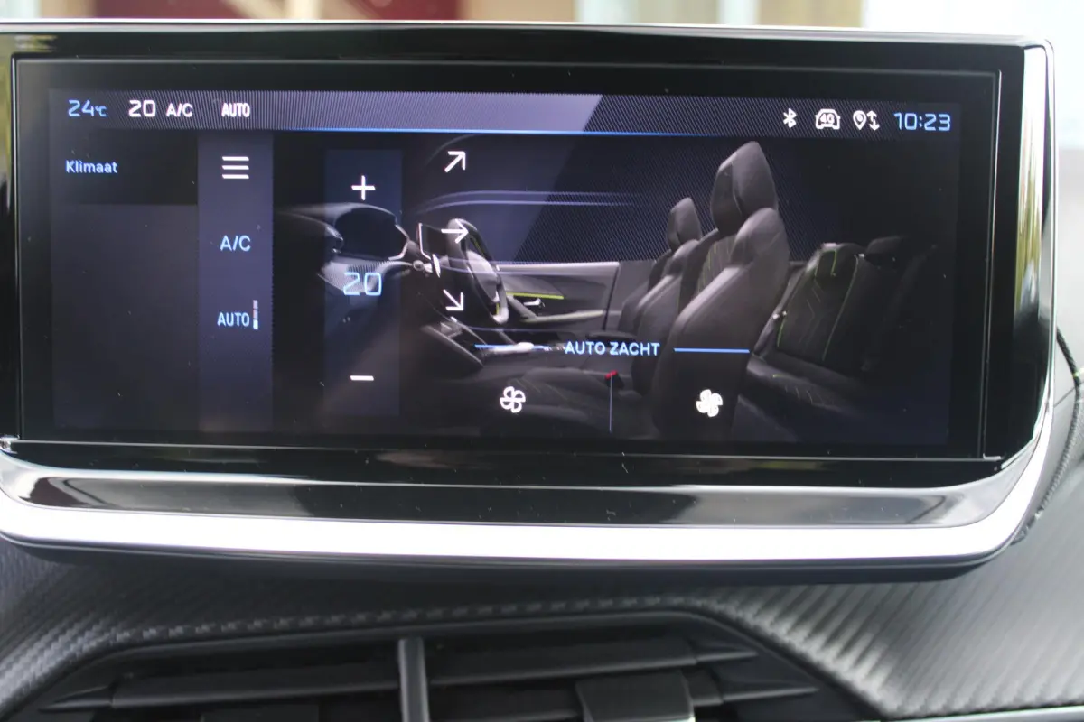1.2 Hybrid 145PK AUTOMAAT GT PACK | ELEKTRISCH BEDIENBARE BESTUURDERSSTOEL | NAVIGATIE | FULL LED KOPLAMPEN | DRAADLOZE APPLE CARPLAY/ANDROID AUTO | ADAPTIVE CRUISE CONTROL | CAMERA VOOR + A