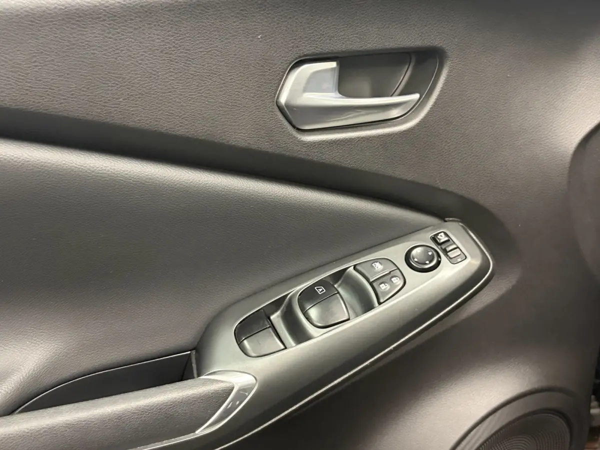 1.0 DIG-T Acenta*Stoelverwarming*ACC*PDC*Camera*Carplay*LED*