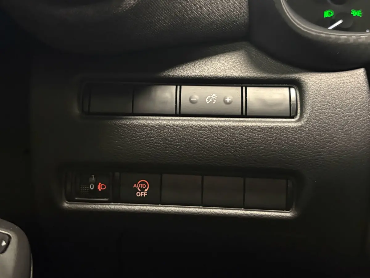 1.0 DIG-T Acenta*Stoelverwarming*ACC*PDC*Camera*Carplay*LED*
