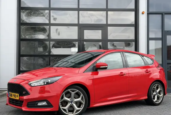 2.0 EcoBoost ST 250Pk+ / PANO / CAMERA / RECARO