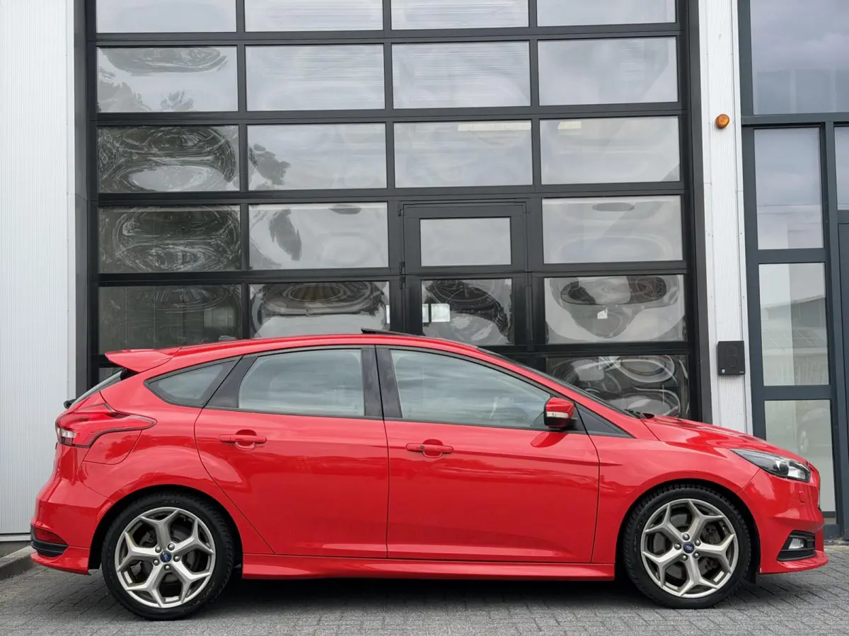 2.0 EcoBoost ST 250Pk+ / PANO / CAMERA / RECARO