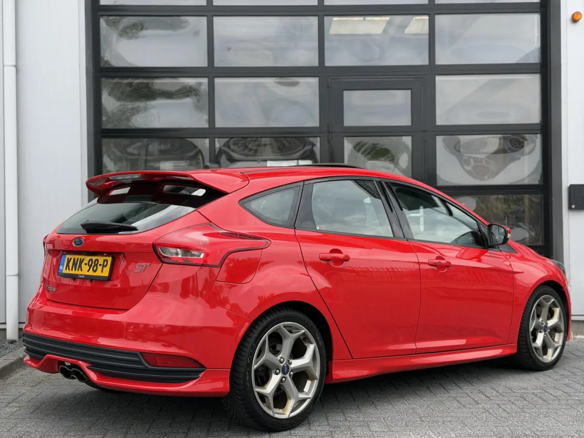 2.0 EcoBoost ST 250Pk+ / PANO / CAMERA / RECARO