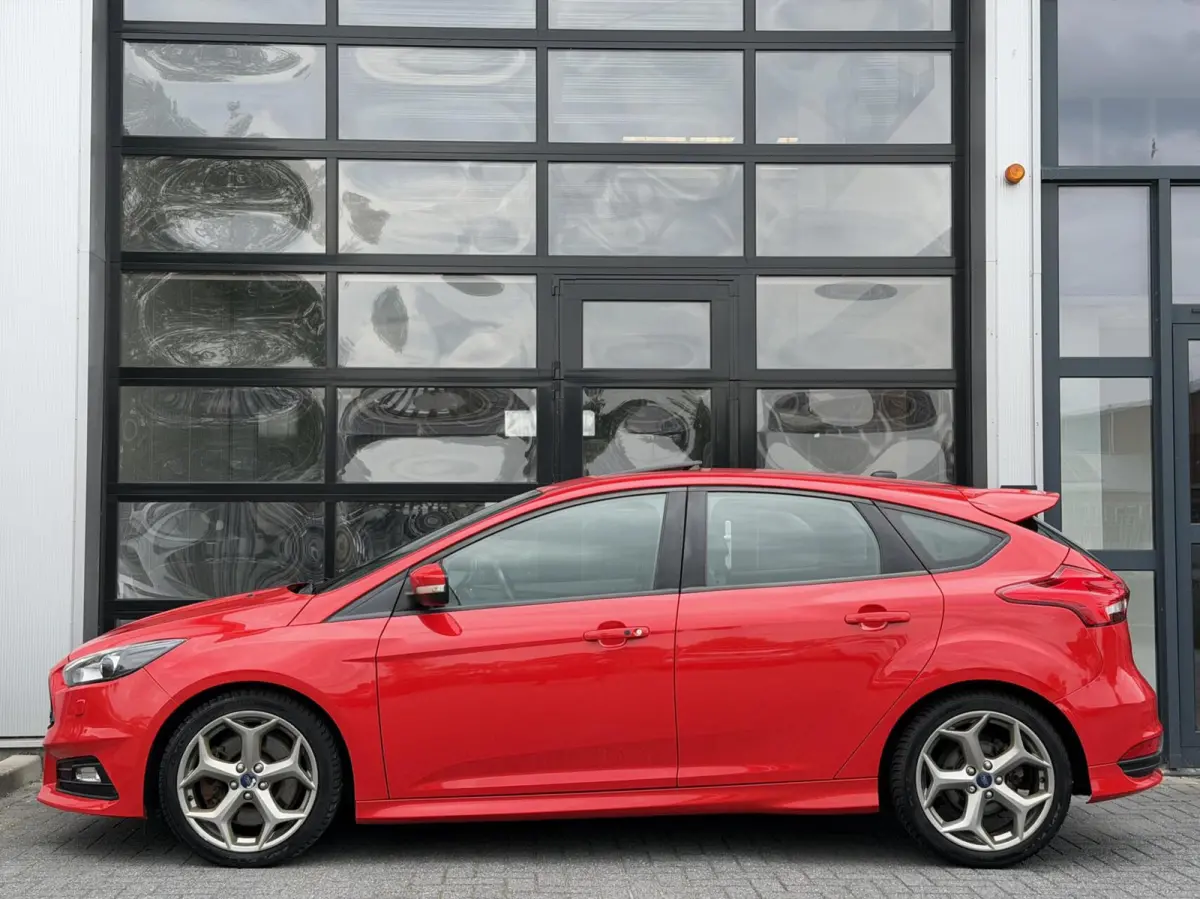 2.0 EcoBoost ST 250Pk+ / PANO / CAMERA / RECARO