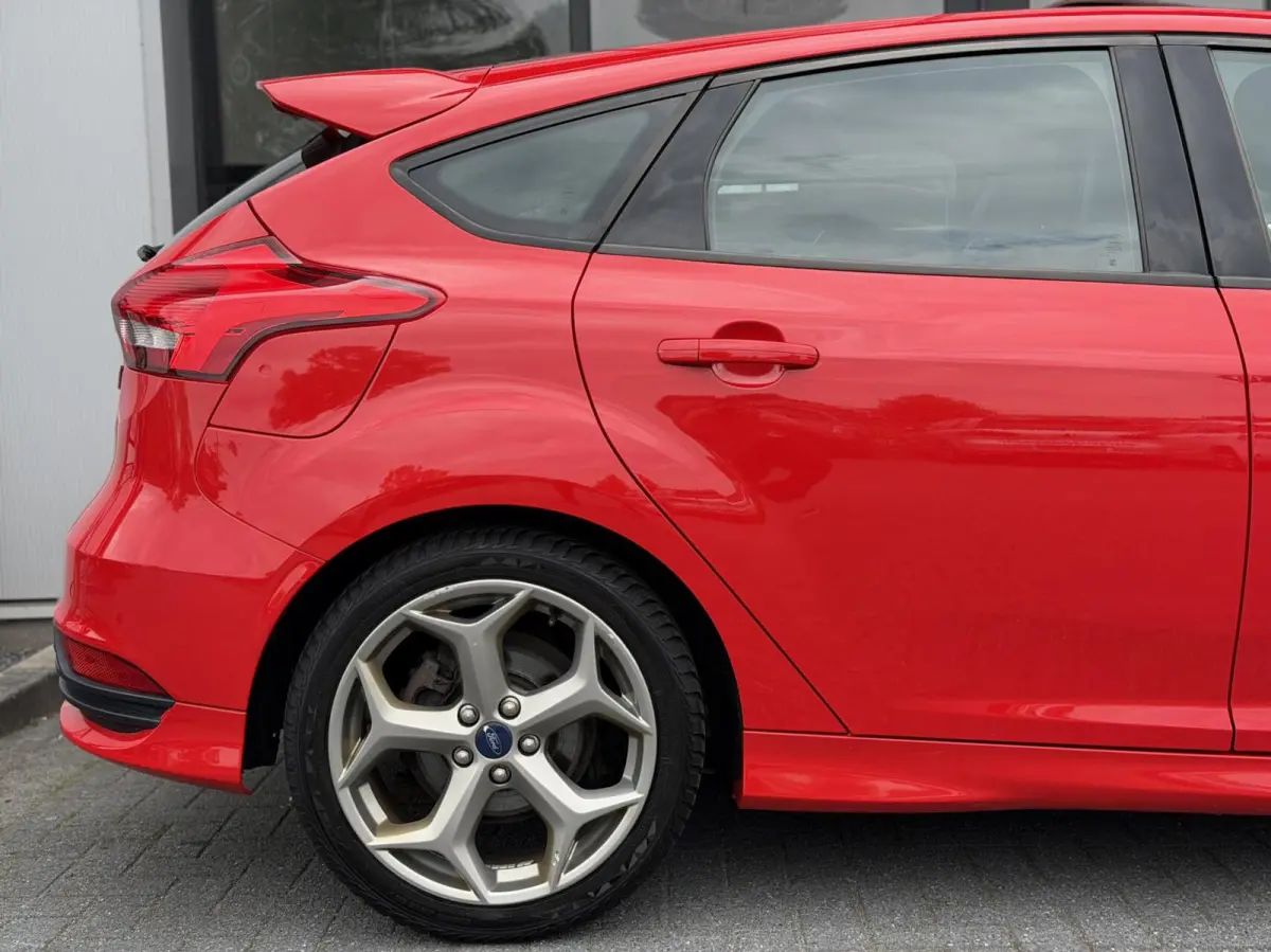 2.0 EcoBoost ST 250Pk+ / PANO / CAMERA / RECARO