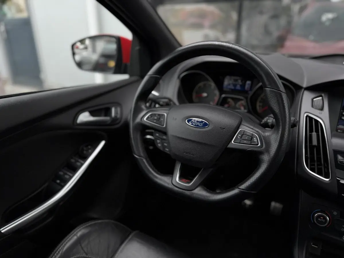 2.0 EcoBoost ST 250Pk+ / PANO / CAMERA / RECARO