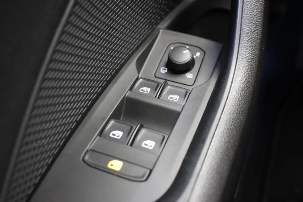 1.0 TSI Business Edition Plus - Digitaal Cockpit, Carplay, Stoelverw. Afn. Trekhaak