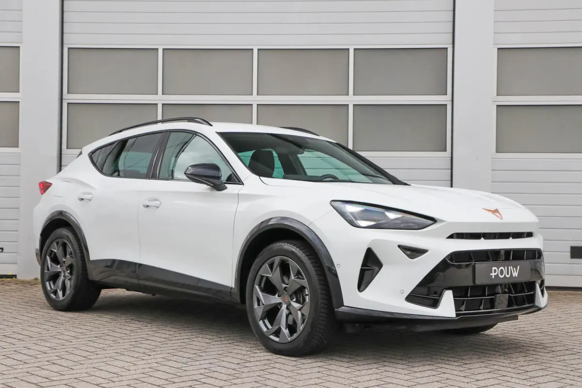 1.5 TSI e-Hybrid 204pk Business | SoH 100% | 360 Camera | Navigatie | Full Link | Stoelverwarming | Dodehoeksensor