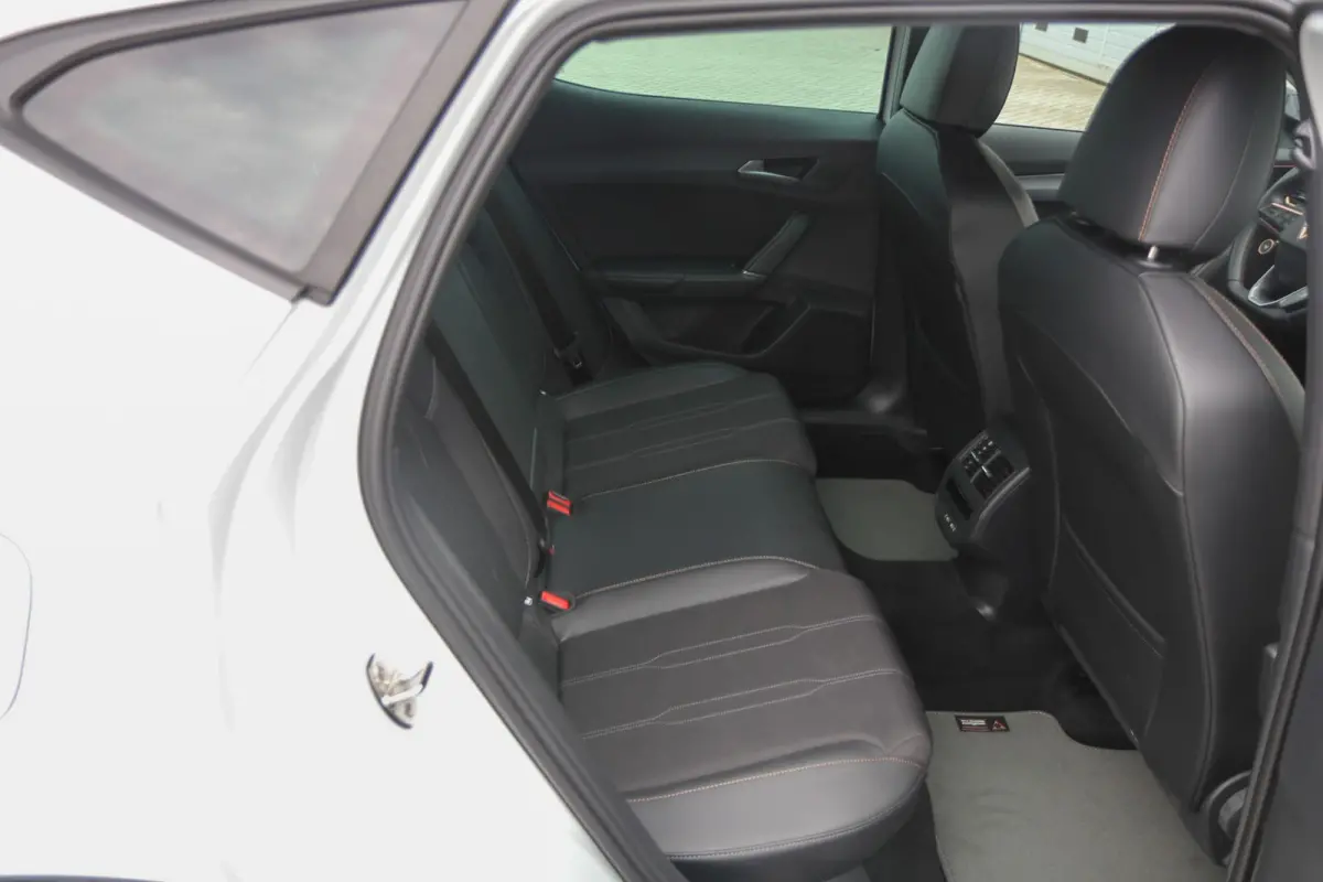 1.5 TSI e-Hybrid 204pk Business | SoH 100% | 360 Camera | Navigatie | Full Link | Stoelverwarming | Dodehoeksensor
