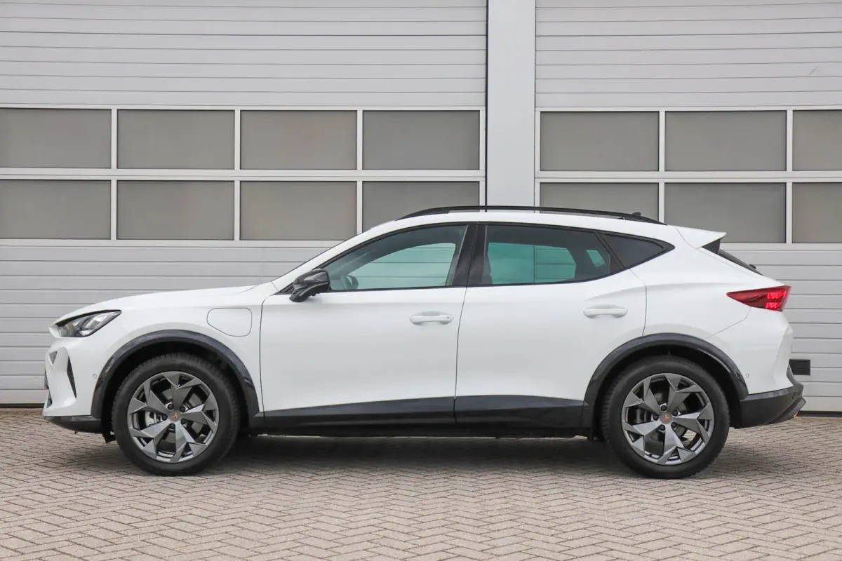 1.5 TSI e-Hybrid 204pk Business | SoH 100% | 360 Camera | Navigatie | Full Link | Stoelverwarming | Dodehoeksensor