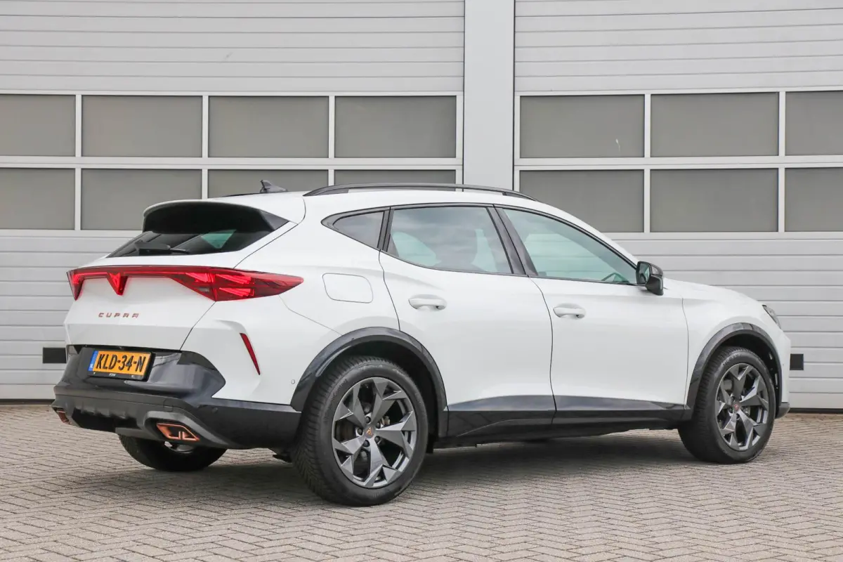 1.5 TSI e-Hybrid 204pk Business | SoH 100% | 360 Camera | Navigatie | Full Link | Stoelverwarming | Dodehoeksensor