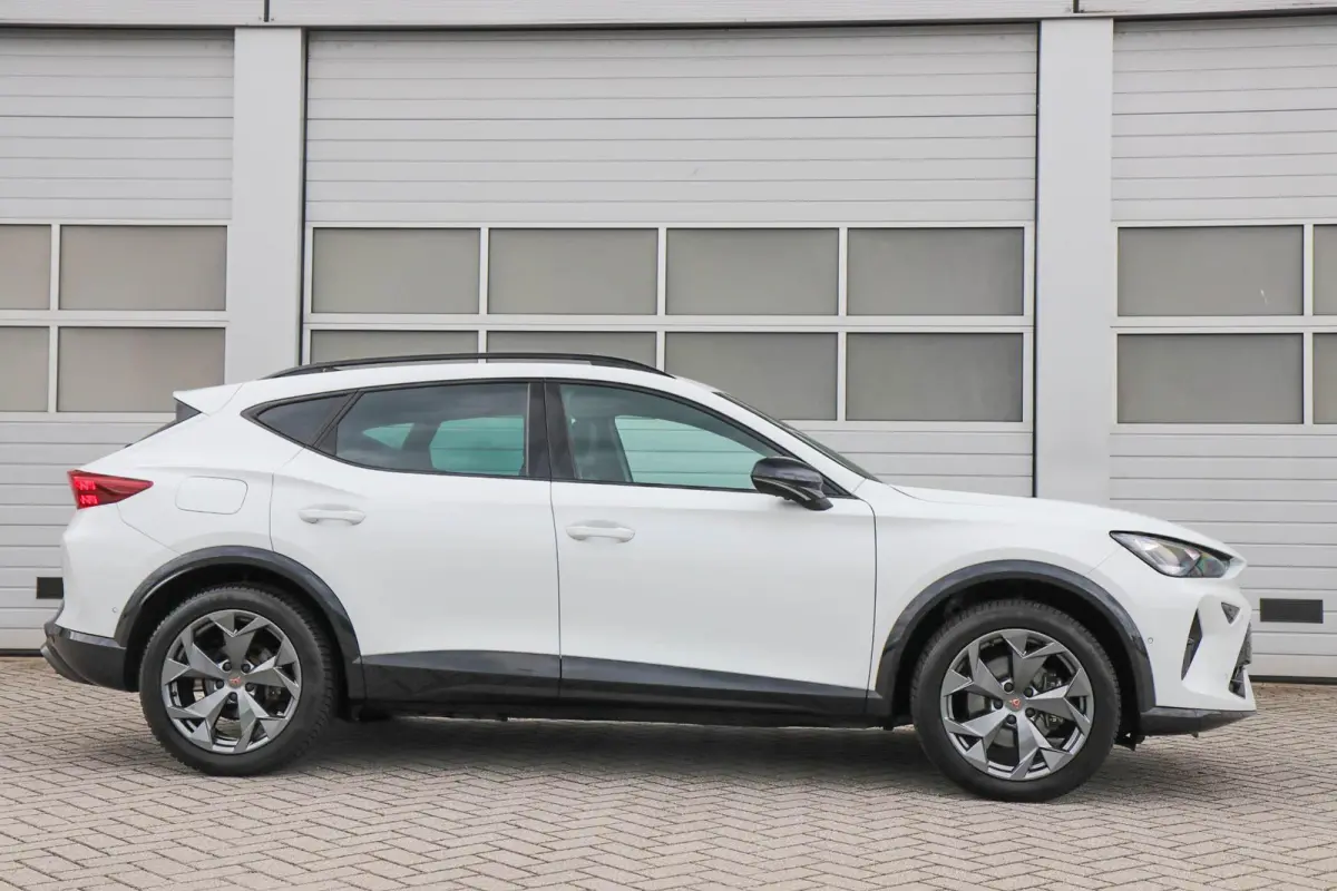 1.5 TSI e-Hybrid 204pk Business | SoH 100% | 360 Camera | Navigatie | Full Link | Stoelverwarming | Dodehoeksensor