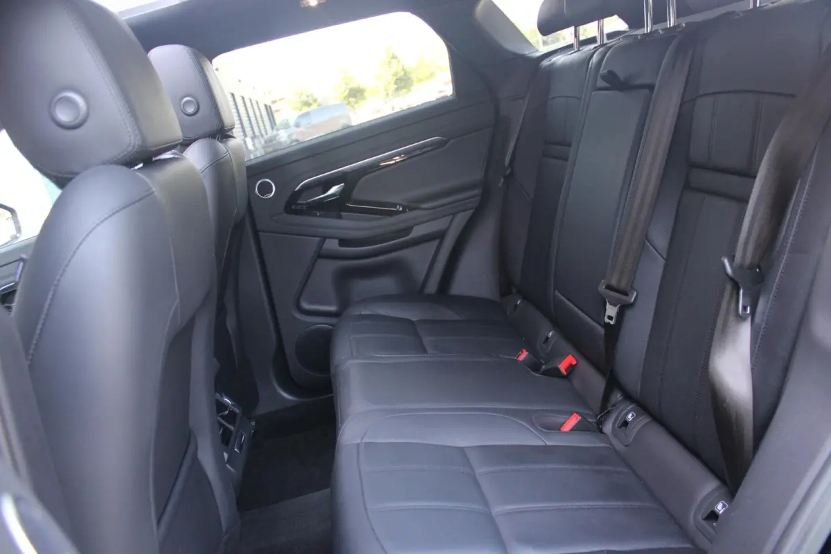 1.5 P300e AWD 254PK R-DYNAMIC HSE | PANORAMISCH SCHUIF / KANTELDAK | ELEKTRISCH VERSTELBARE VOORSTOELEN / BESTUURDERSTOEL MET GEHEUGEN | LEDEREN BEKLEDING | VOORSTOELEN  VERWARMBAAR | 20" LI