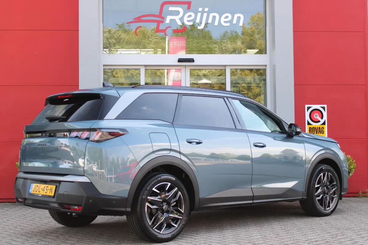 1.2 Hybrid 145PK ALLURE 7p | 360° VISION & DRIVE ASSIST PACK: ANTI DIEFSTAL ALARM MET SUPERVERGRENDELING/VERWARMBAAR VOLLEDEREN STUURWIEL/VISEOPARK 360° HD CAMERA'S MET PARKEERHULP VOOR, B