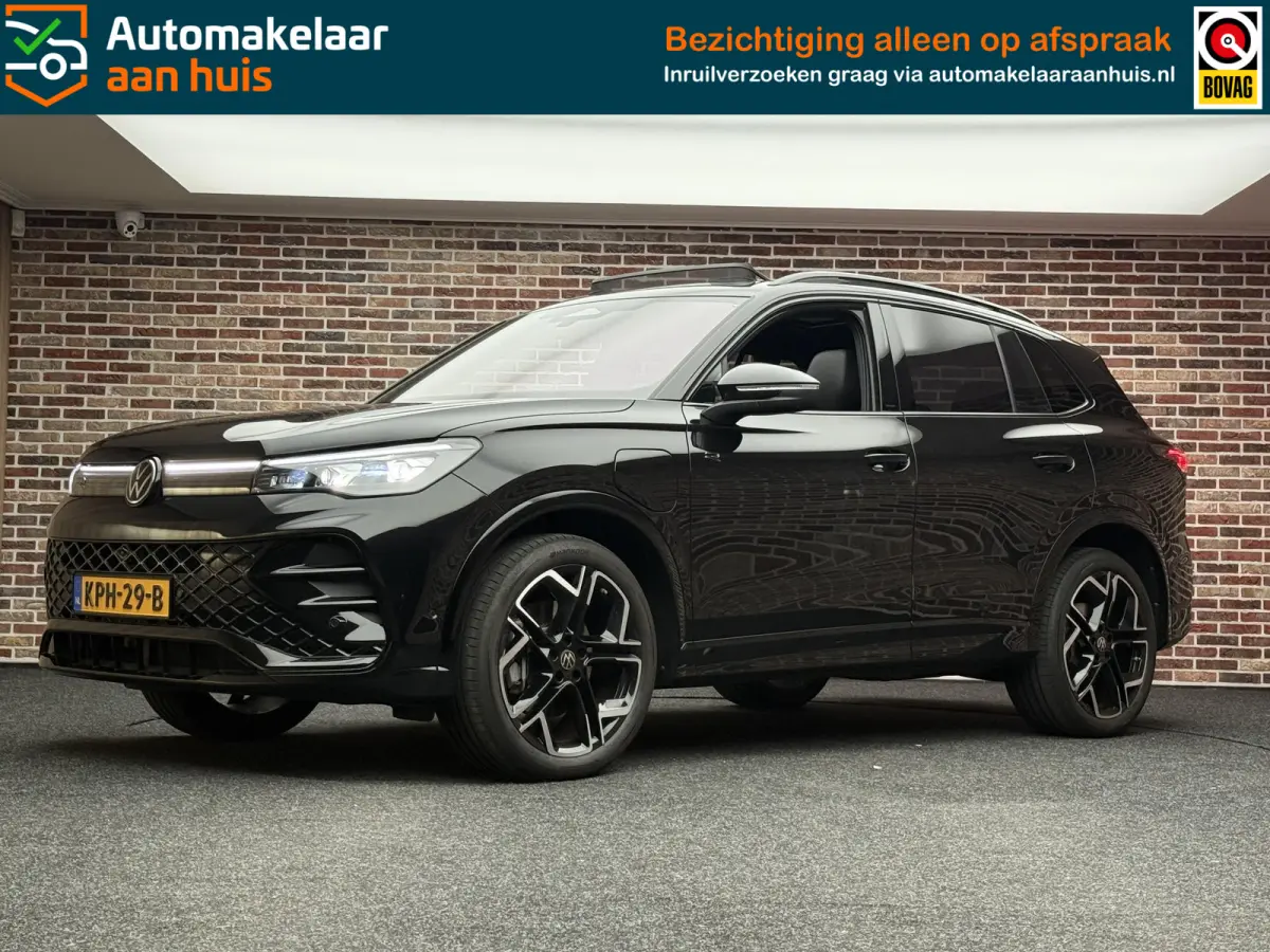 1.5 eHybrid R-Line Edition Panoramadak, Trekhaak, Massagestoelen