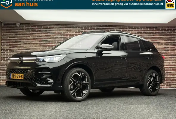 1.5 eHybrid R-Line Edition Panoramadak, Trekhaak, Massagestoelen