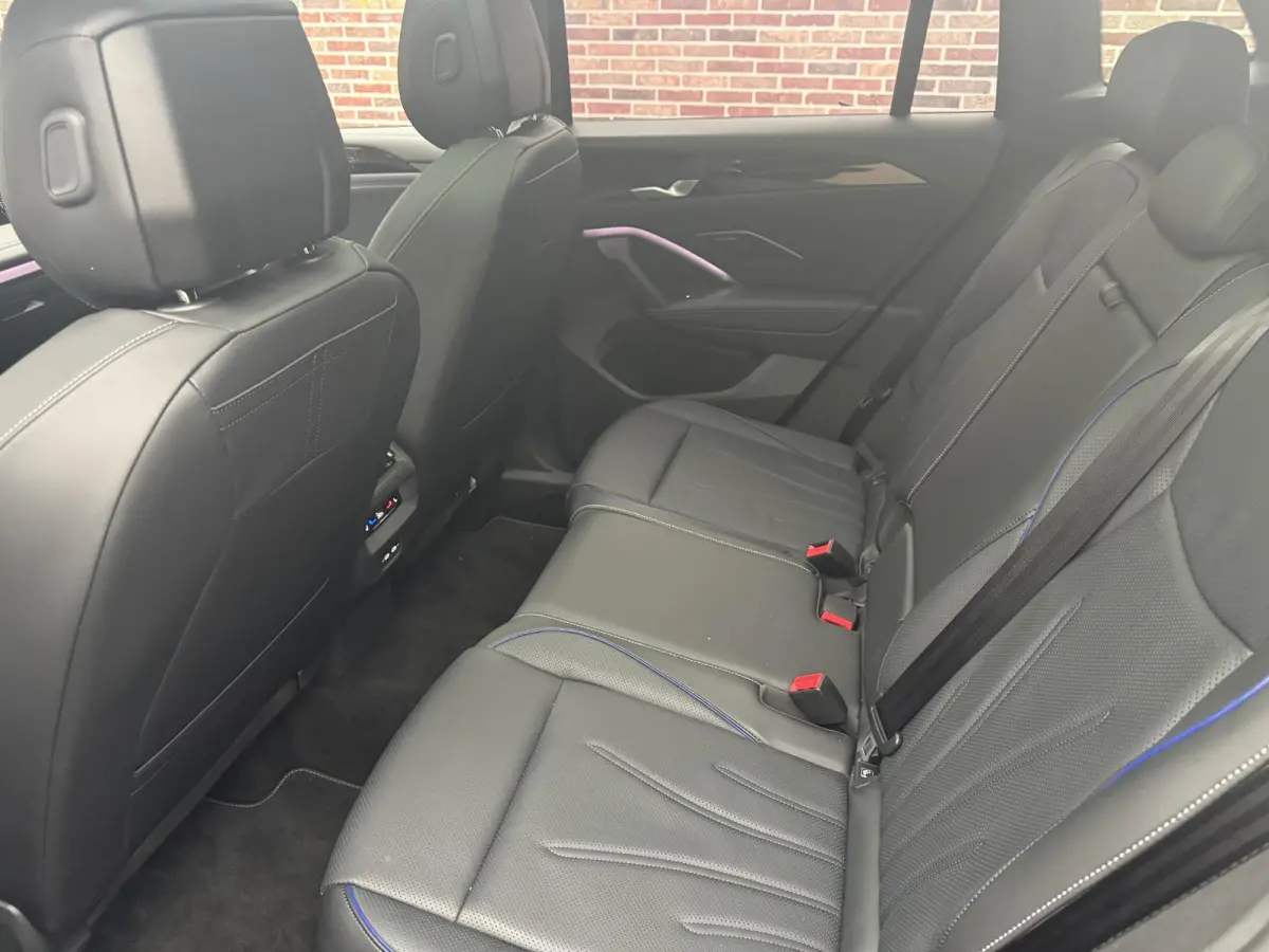 1.5 eHybrid R-Line Edition Panoramadak, Trekhaak, Massagestoelen