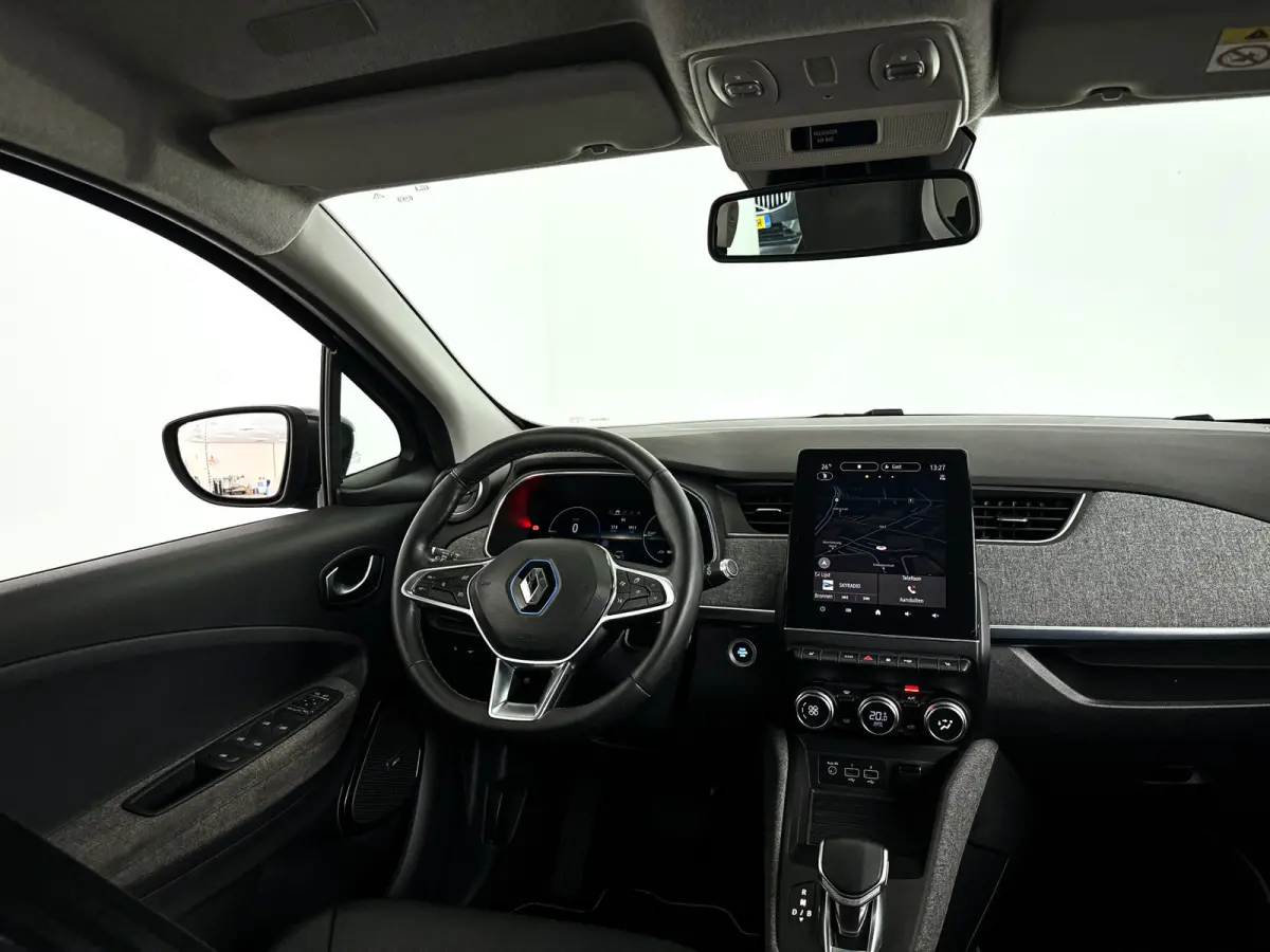 R135 Edition One 52 kWh | Parkeercamera | Airco | Cruise control | BLIS | Stoelverwarming