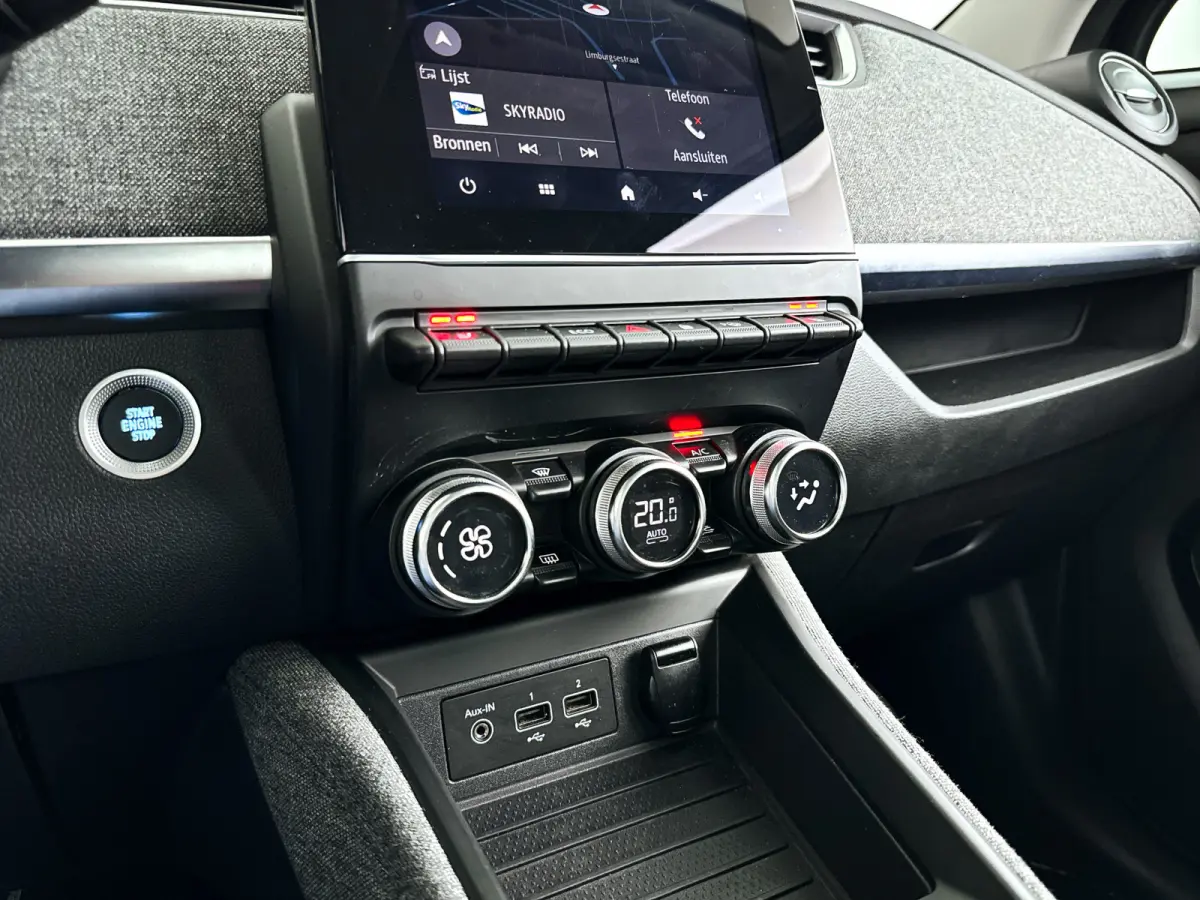 R135 Edition One 52 kWh | Parkeercamera | Airco | Cruise control | BLIS | Stoelverwarming