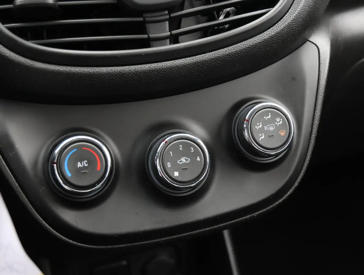 1.0 ecoFLEX Edition 1ste eigenaar | Cruise Control | Airco | Parkeersensoren Achter | Bluetooth | 15" LMV