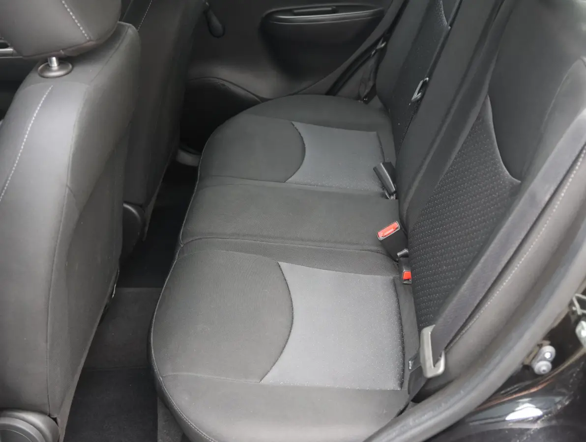 1.0 ecoFLEX Edition 1ste eigenaar | Cruise Control | Airco | Parkeersensoren Achter | Bluetooth | 15" LMV