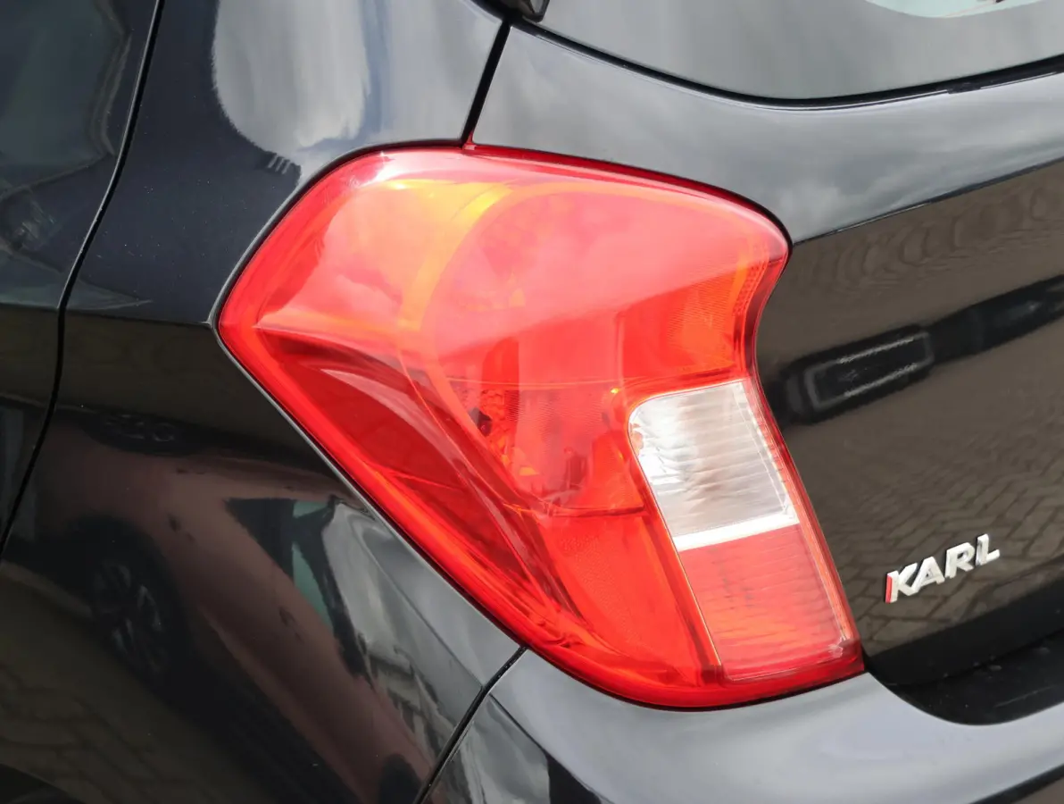 1.0 ecoFLEX Edition 1ste eigenaar | Cruise Control | Airco | Parkeersensoren Achter | Bluetooth | 15" LMV