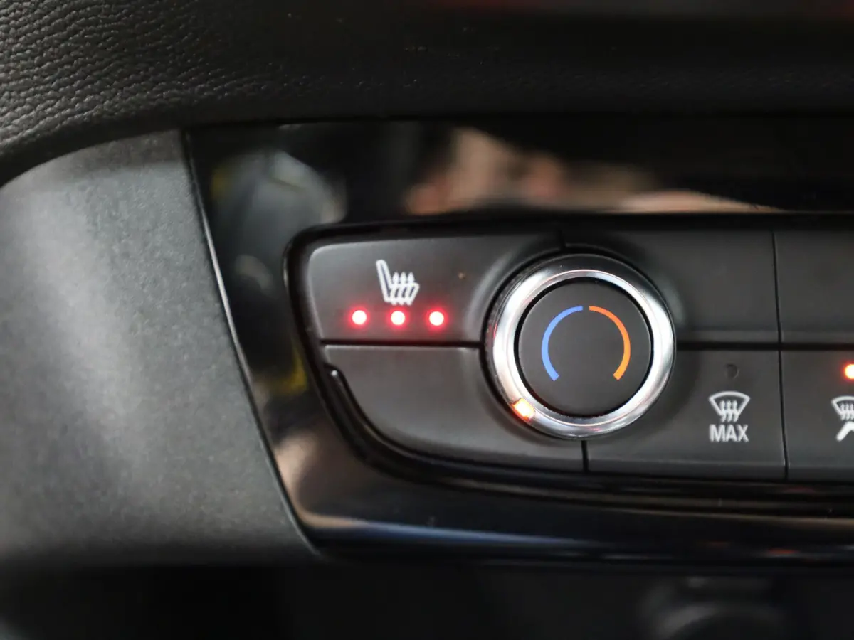 1.2 GS Line 130Pk Aut. | Camera | Stoel verwarming | Apple Carplay / Android Auto | Prijs Rijklaar!!