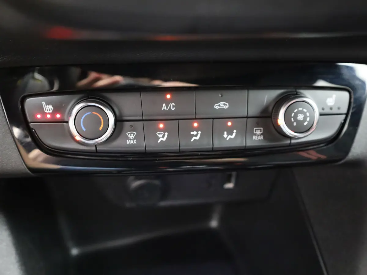 1.2 GS Line 130Pk Aut. | Camera | Stoel verwarming | Apple Carplay / Android Auto | Prijs Rijklaar!!