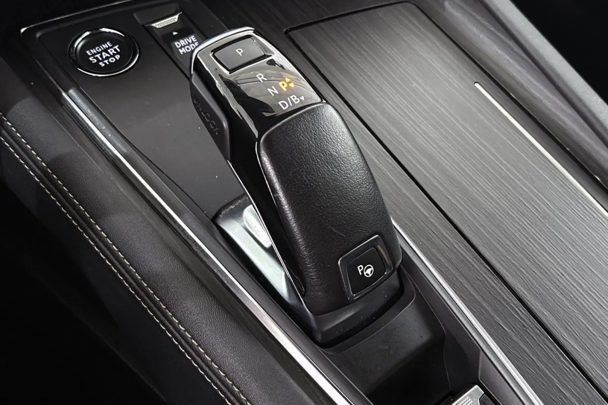 1.6 HYbrid GT FOCAL Stoelverwarming Keyless Dodehoek