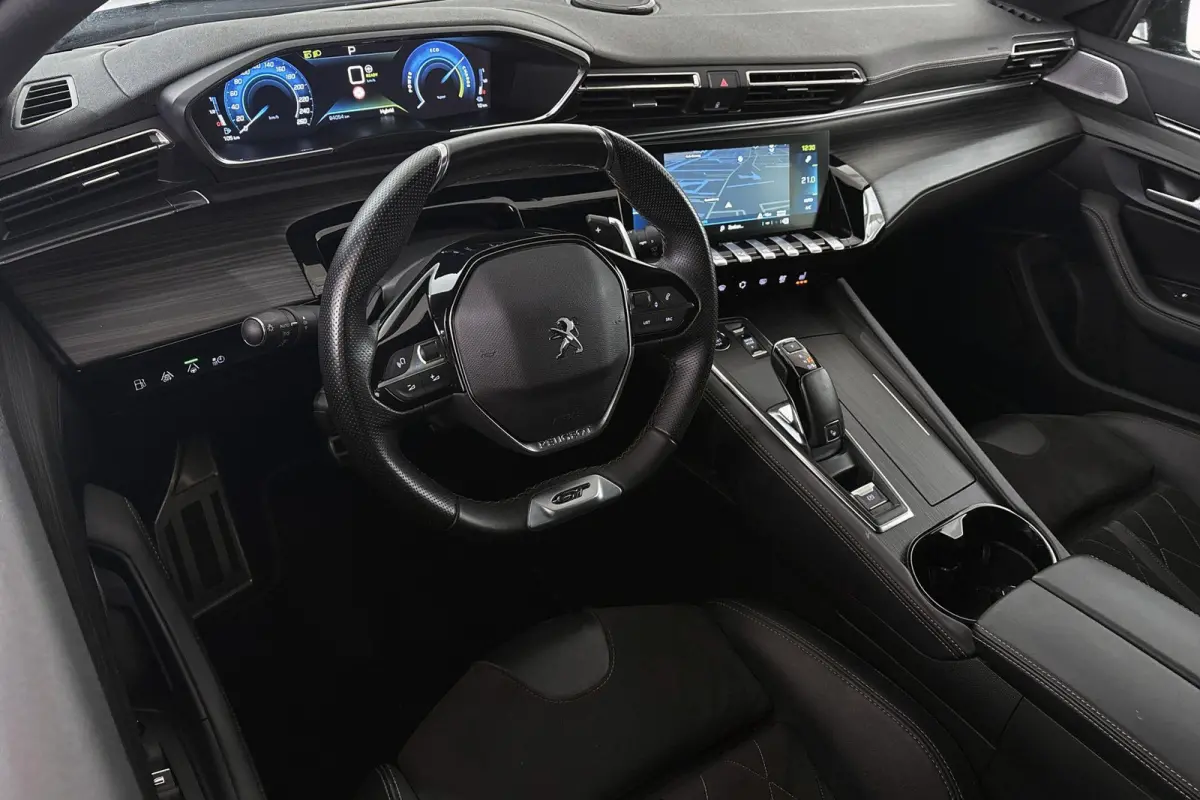 1.6 HYbrid GT FOCAL Stoelverwarming Keyless Dodehoek