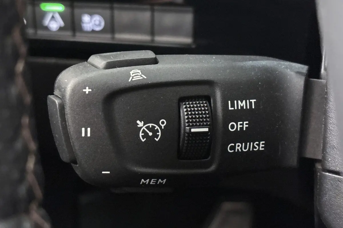 1.6 HYbrid GT FOCAL Stoelverwarming Keyless Dodehoek