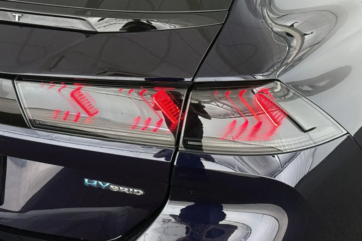 1.6 HYbrid GT FOCAL Stoelverwarming Keyless Dodehoek