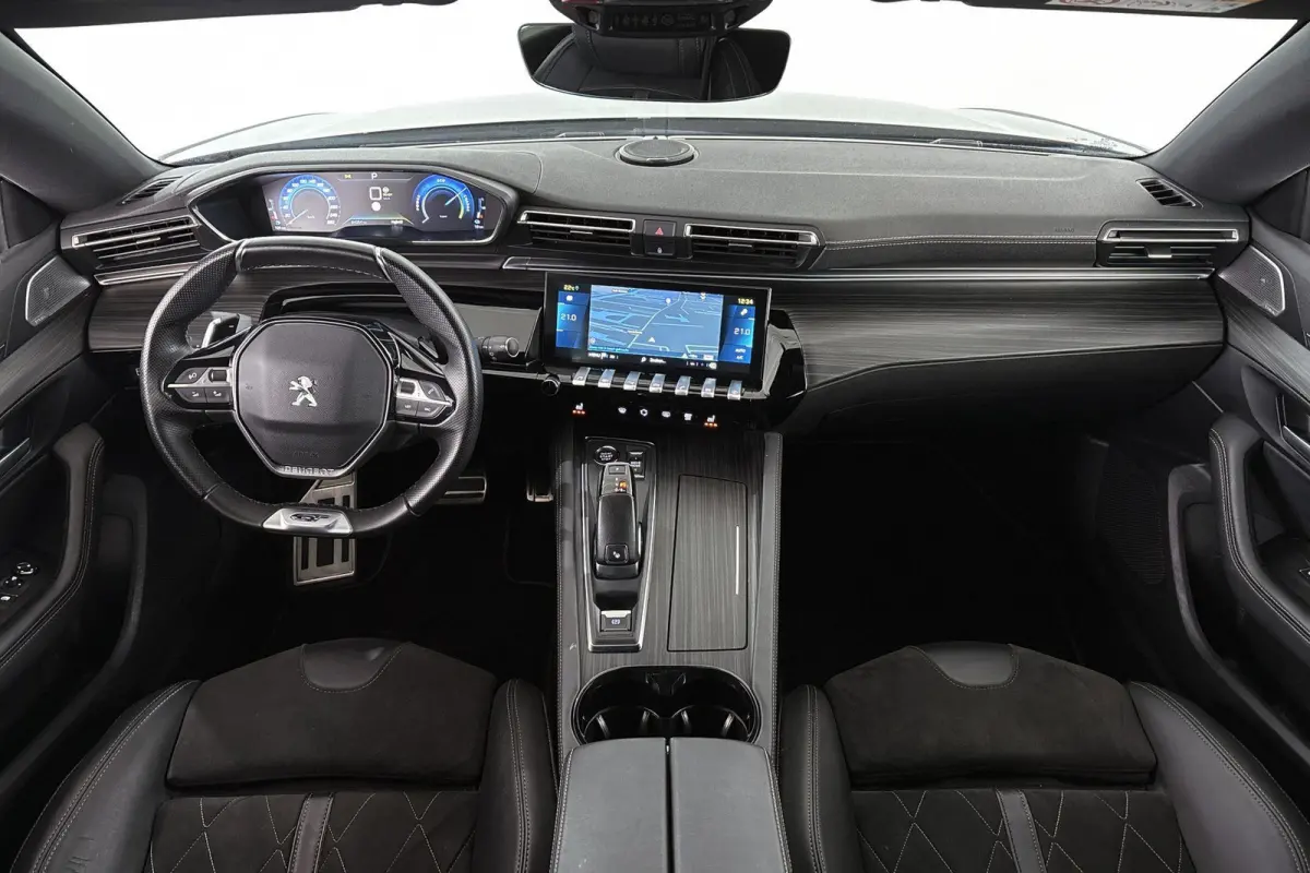 1.6 HYbrid GT FOCAL Stoelverwarming Keyless Dodehoek