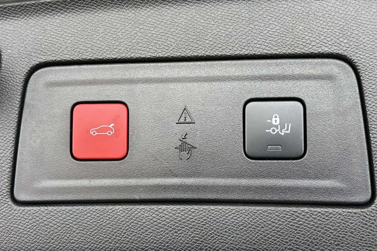 1.6 HYbrid GT FOCAL Stoelverwarming Keyless Dodehoek