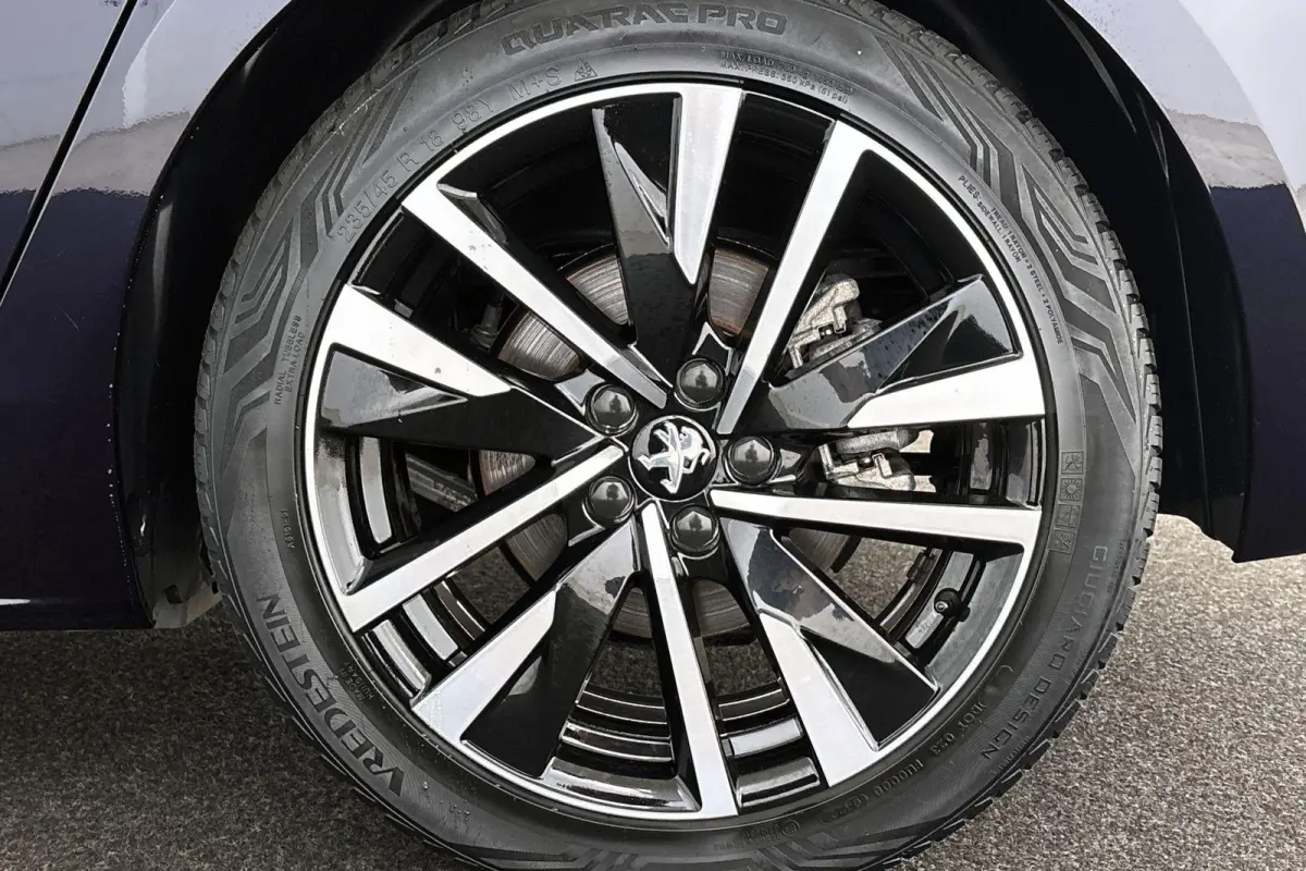 1.6 HYbrid GT FOCAL Stoelverwarming Keyless Dodehoek
