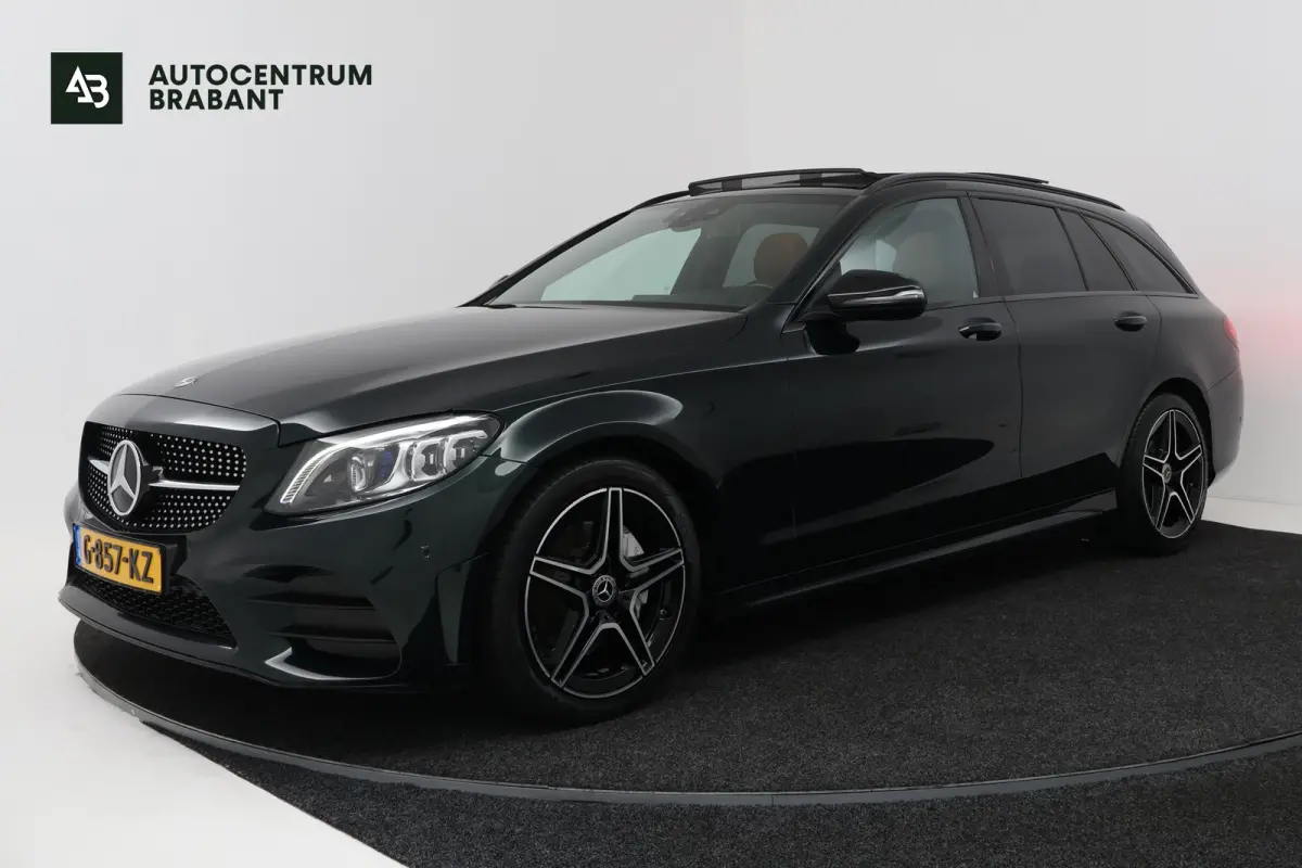 180 Solution AMG (PANORAMADAK, SFEERVERLICHTING, ELEKT. STOELEN, MULTIBEAM KOPLAMPEN, CAMERA)