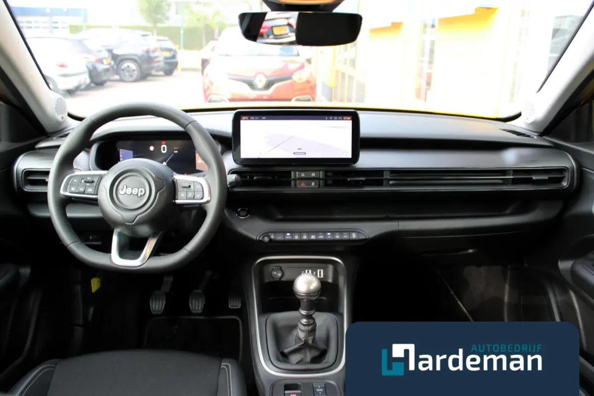 1.2 Altitude Navi Carplay Camera