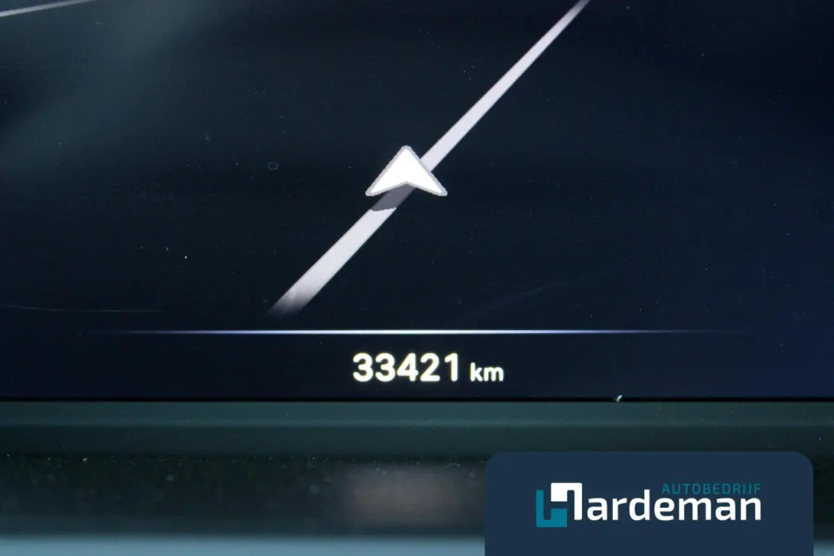 1.2 Altitude Navi Carplay Camera