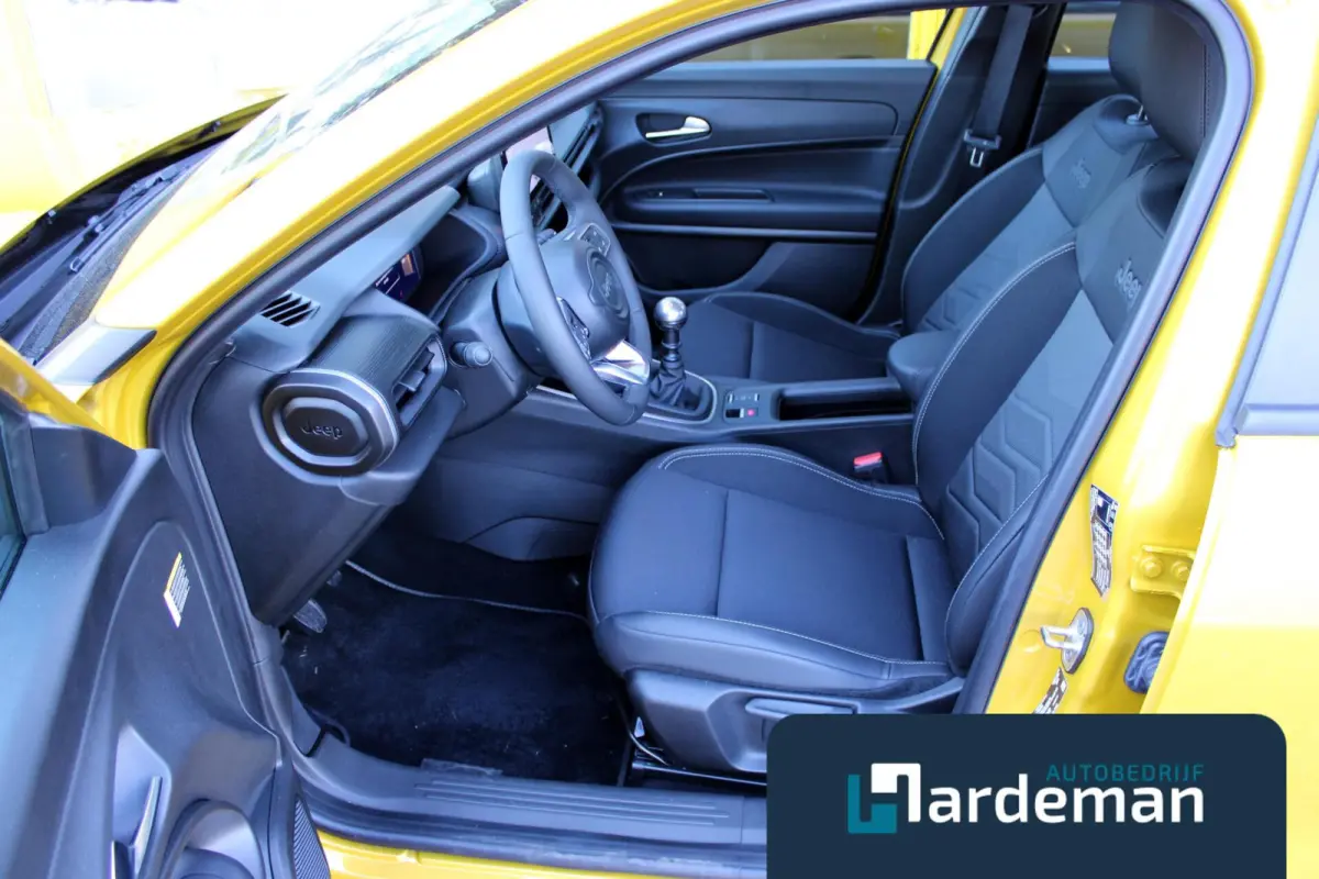 1.2 Altitude Navi Carplay Camera