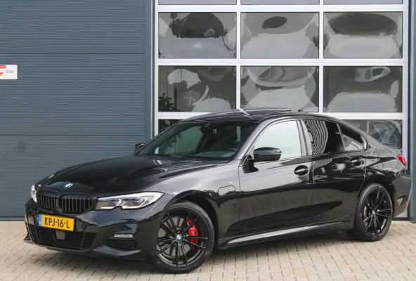 330e M-Sport Shadow | Pano | Laser | Memory | HUD | 360 | ACC